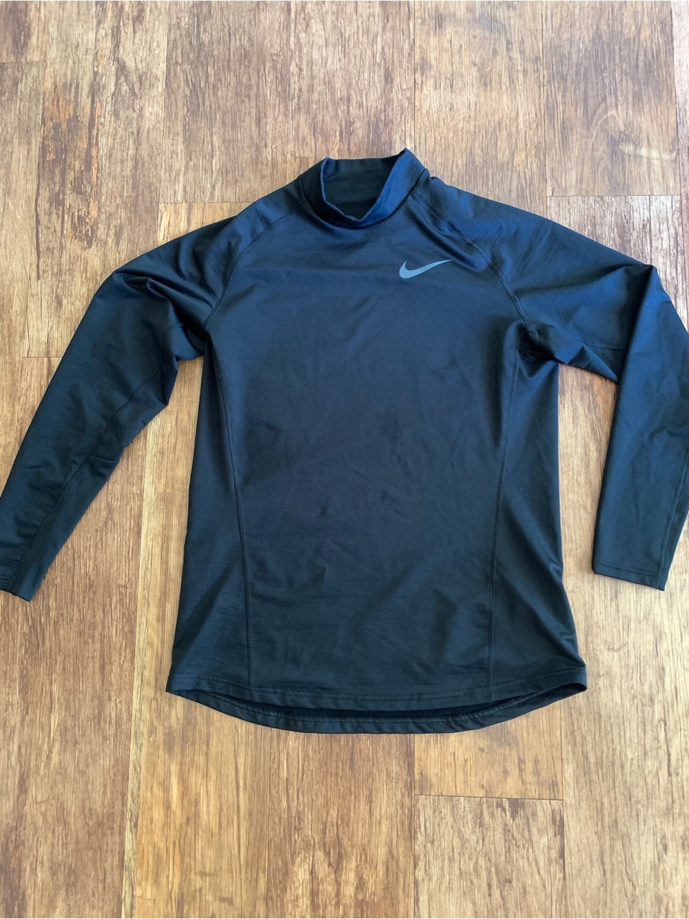 Nike Dri-Fit mens large mock turtleneck compression pullover